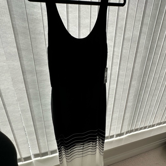 Dress - Picture 2 of 6